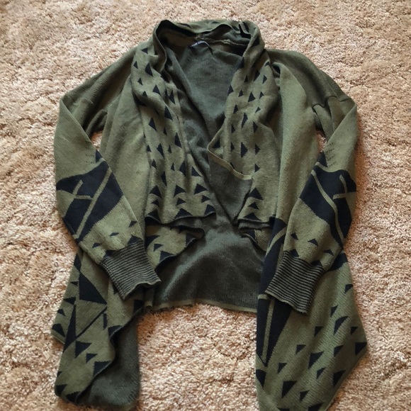 Army green sweater - Picture 2 of 5
